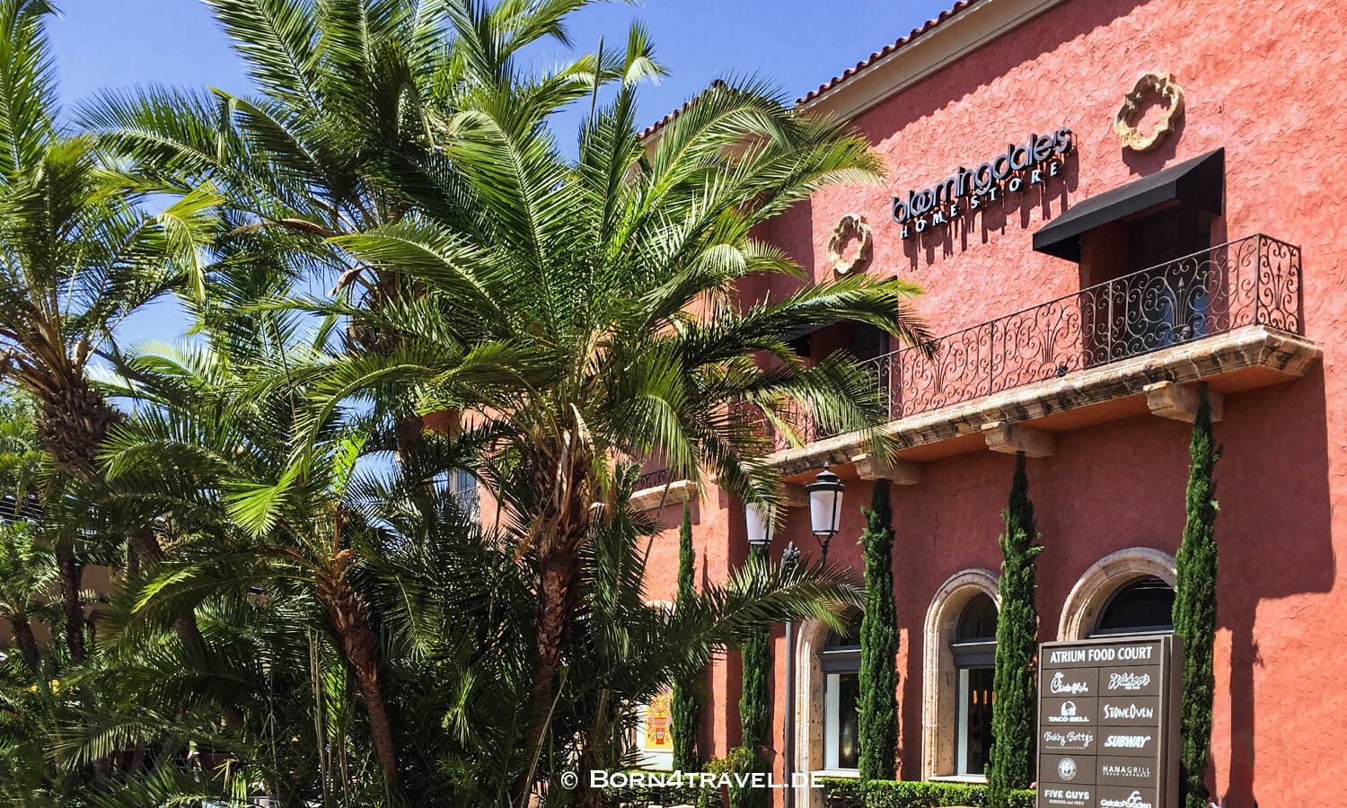 Shopping Mall,Fashion Island in Newport Beach,California,USA,born4travel.de