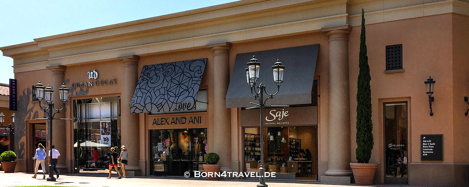 Shopping Mall,Fashion Island in Newport Beach,California,USA,born4travel.de