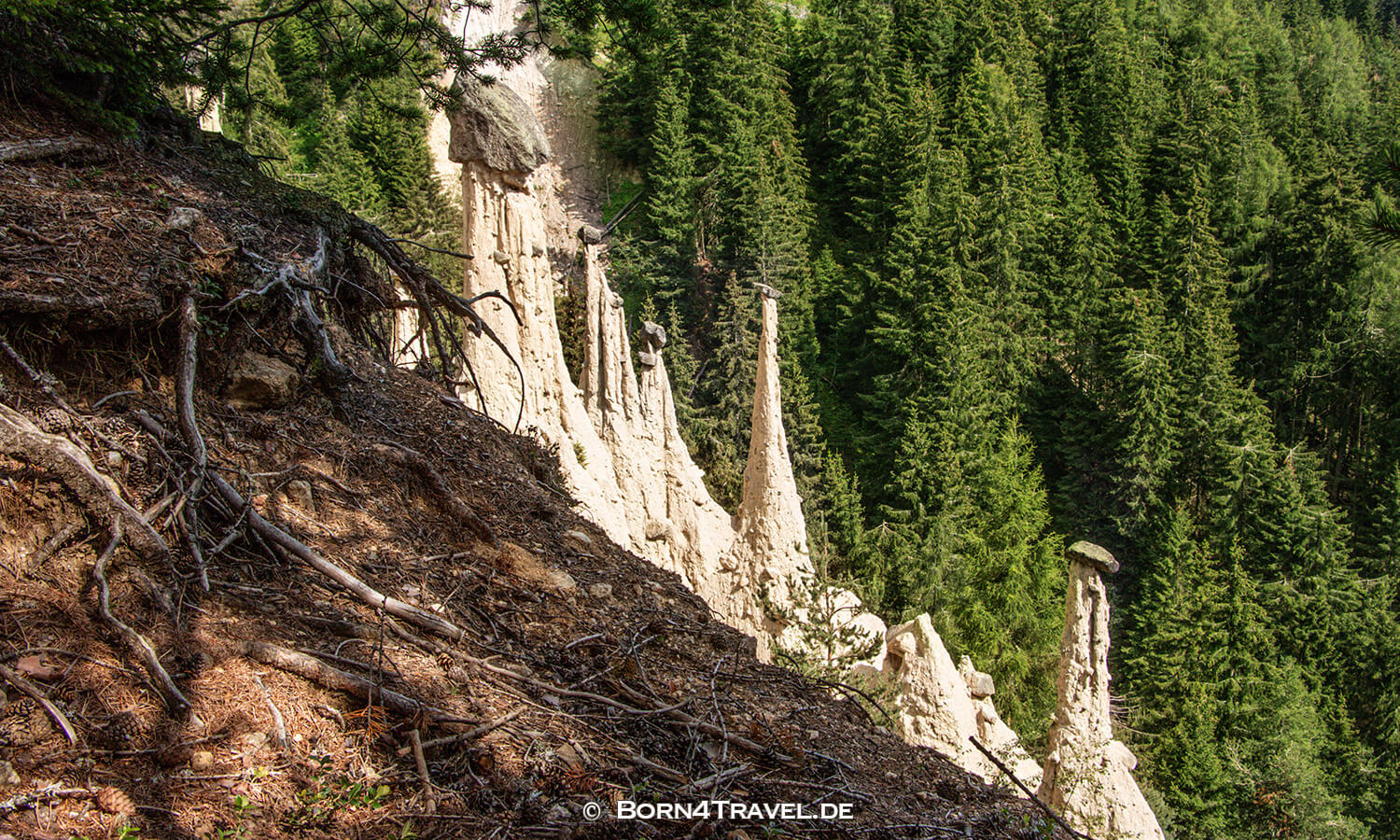 Erdpyramiden von Percha,Südtirol in Italien,born4travel.de Erdpyramiden von Percha,Südtirol in Italien,born4travel.de