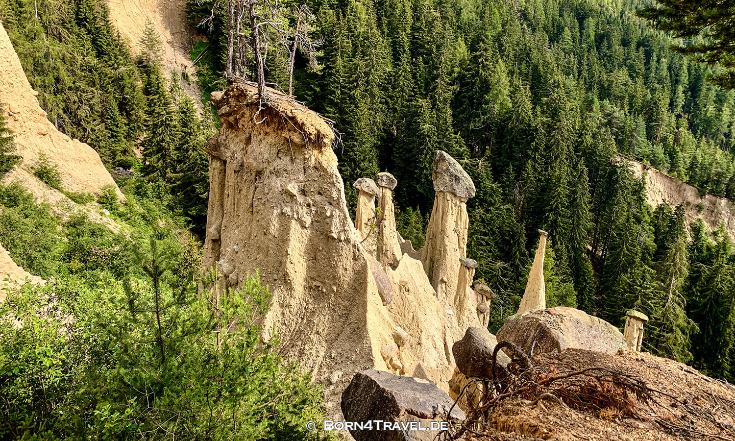 Erdpyramiden von Percha,Südtirol in Italien,born4travel.de Erdpyramiden von Percha,Südtirol in Italien,born4travel.de