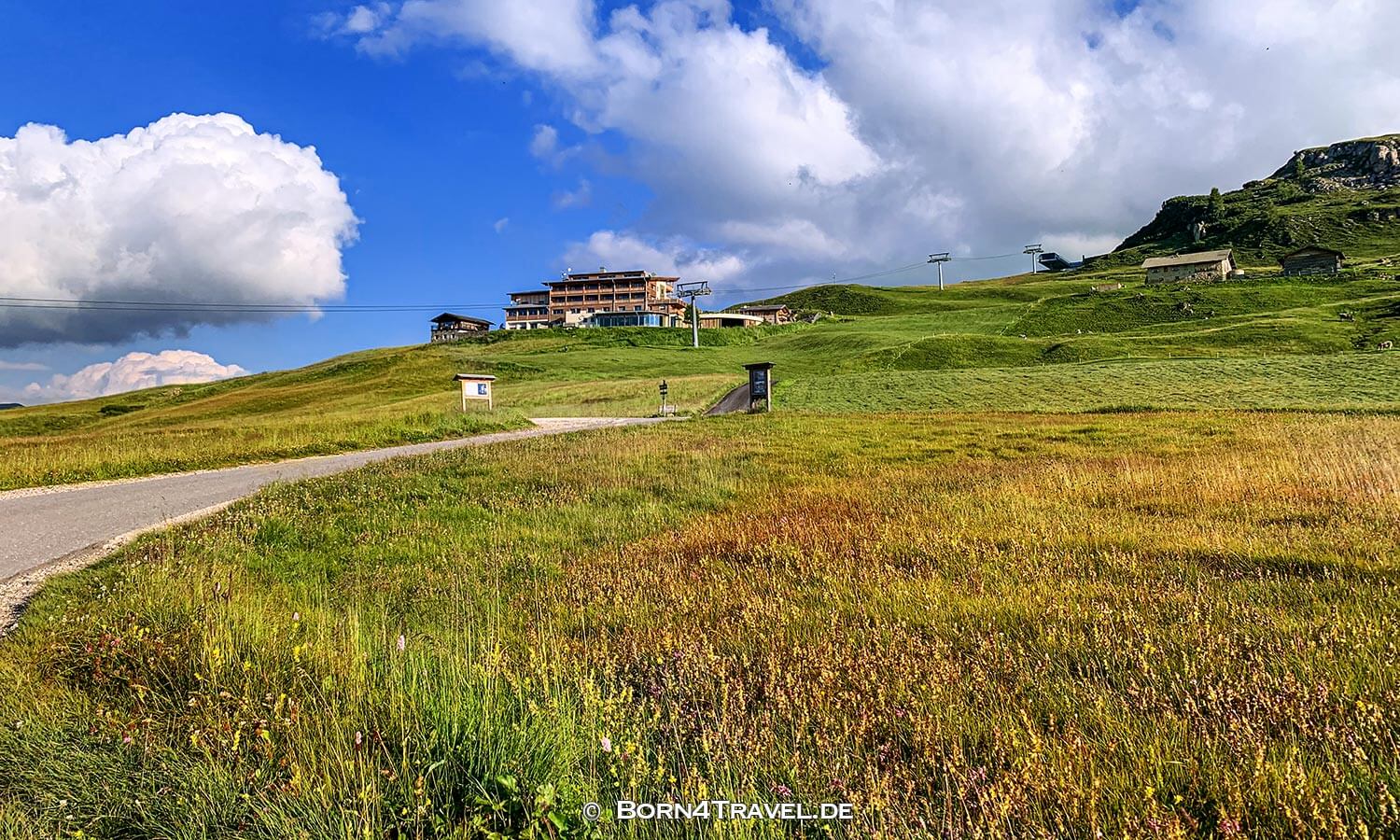 Hotel Goldknopf auf der Seiser Alm,Südtirol,Italien,born4travel.de Hotel Goldknopf auf der Seiser Alm,Südtirol,Italien,born4travel.de