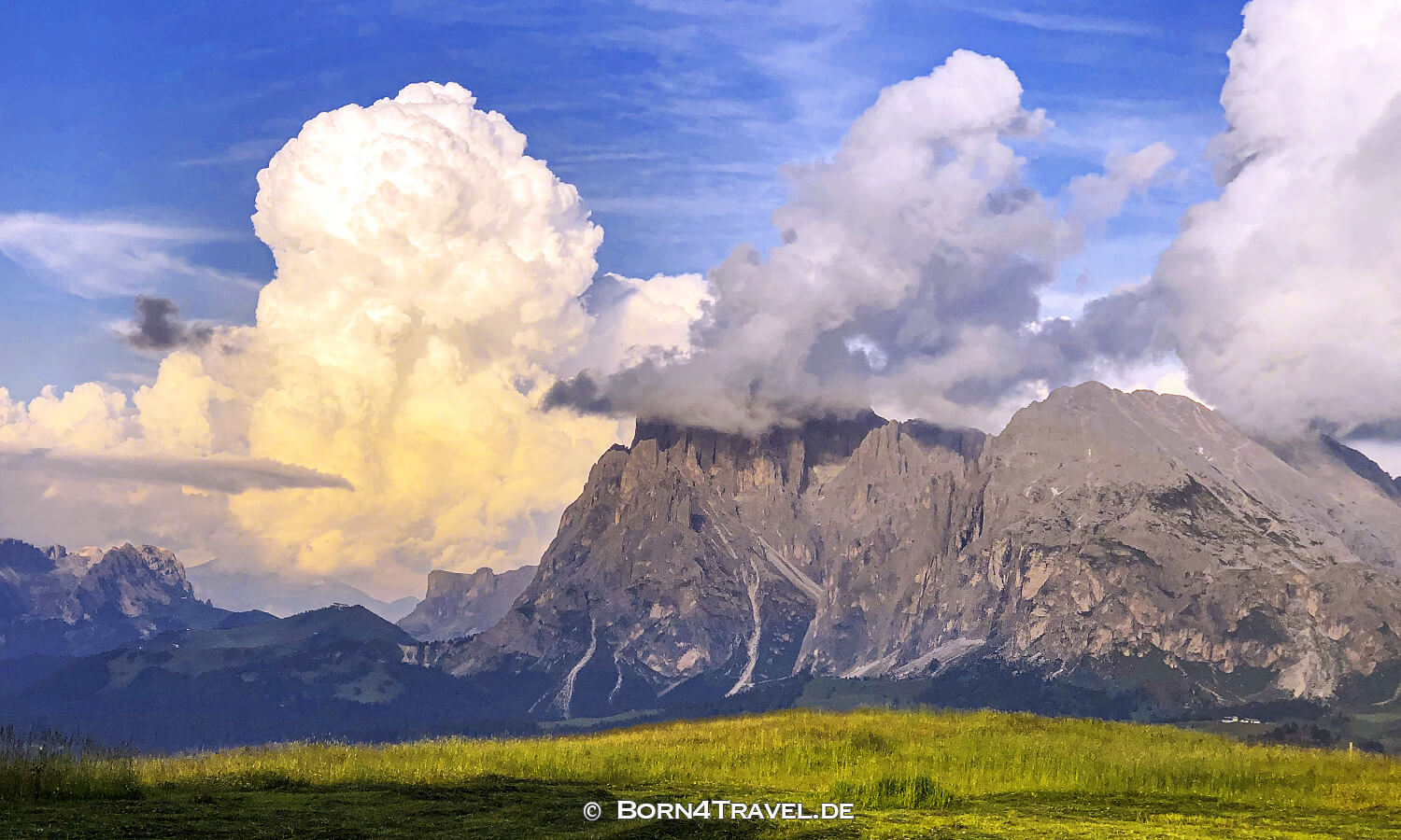 Plattkofel und Langkofel auf der Seiser Alm,Südtirol,Italien,born4travel.de