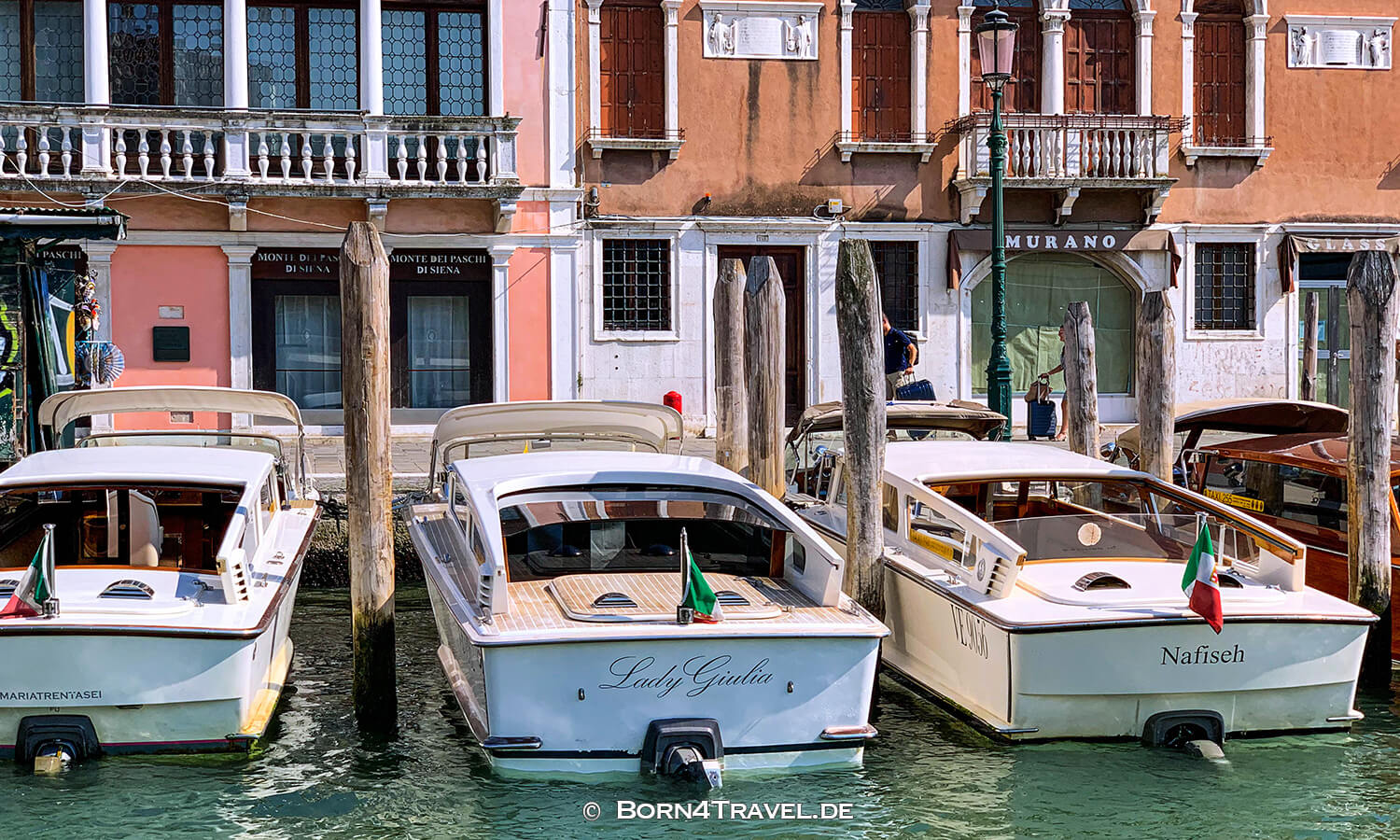 Mit dem Vaporetto auf dem Canal Grande in Venedig,Italien,born4travel.de Mit dem Vaporetto auf dem Canal Grande in Venedig,Italien,born4travel.de