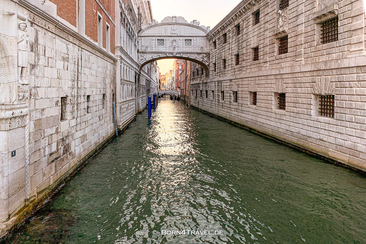 Seufzerbrücke,Piazza San Marco,Venedig,Italien,born4travel.de Seufzerbrücke,Piazza San Marco,Venedig,Italien,born4travel.de