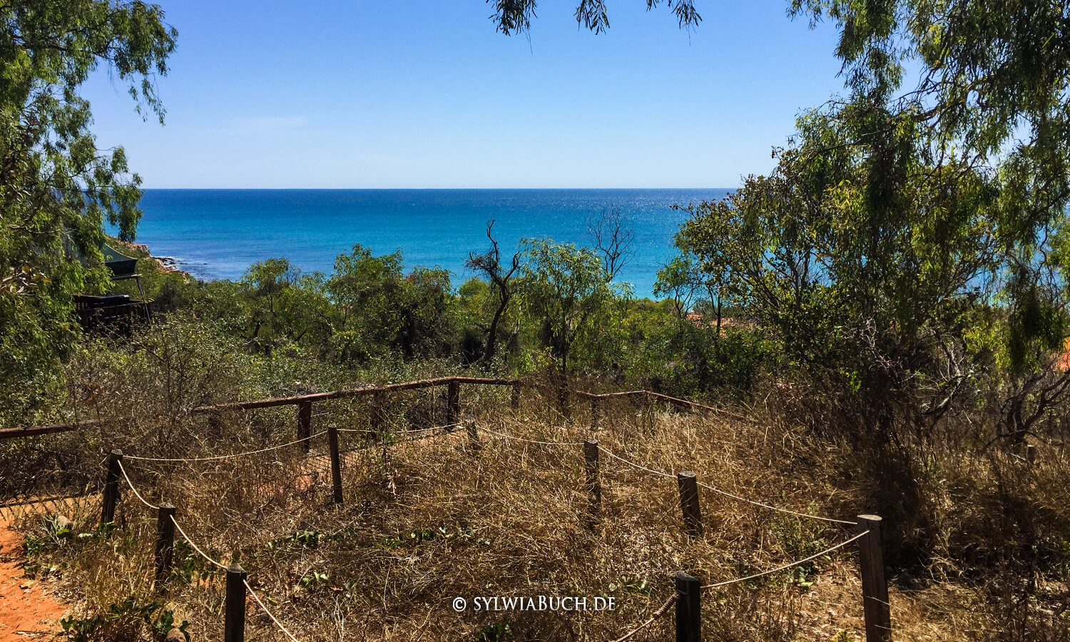 Blick von Kooljamans Safarizelt auf den Eastern Beach,Dampier Peninsula,Australien,born4travel.de born4travel.de,Blick von Kooljamans Safarizelt auf den Eastern Beach,Dampier Peninsula,Australien,born4travel.de