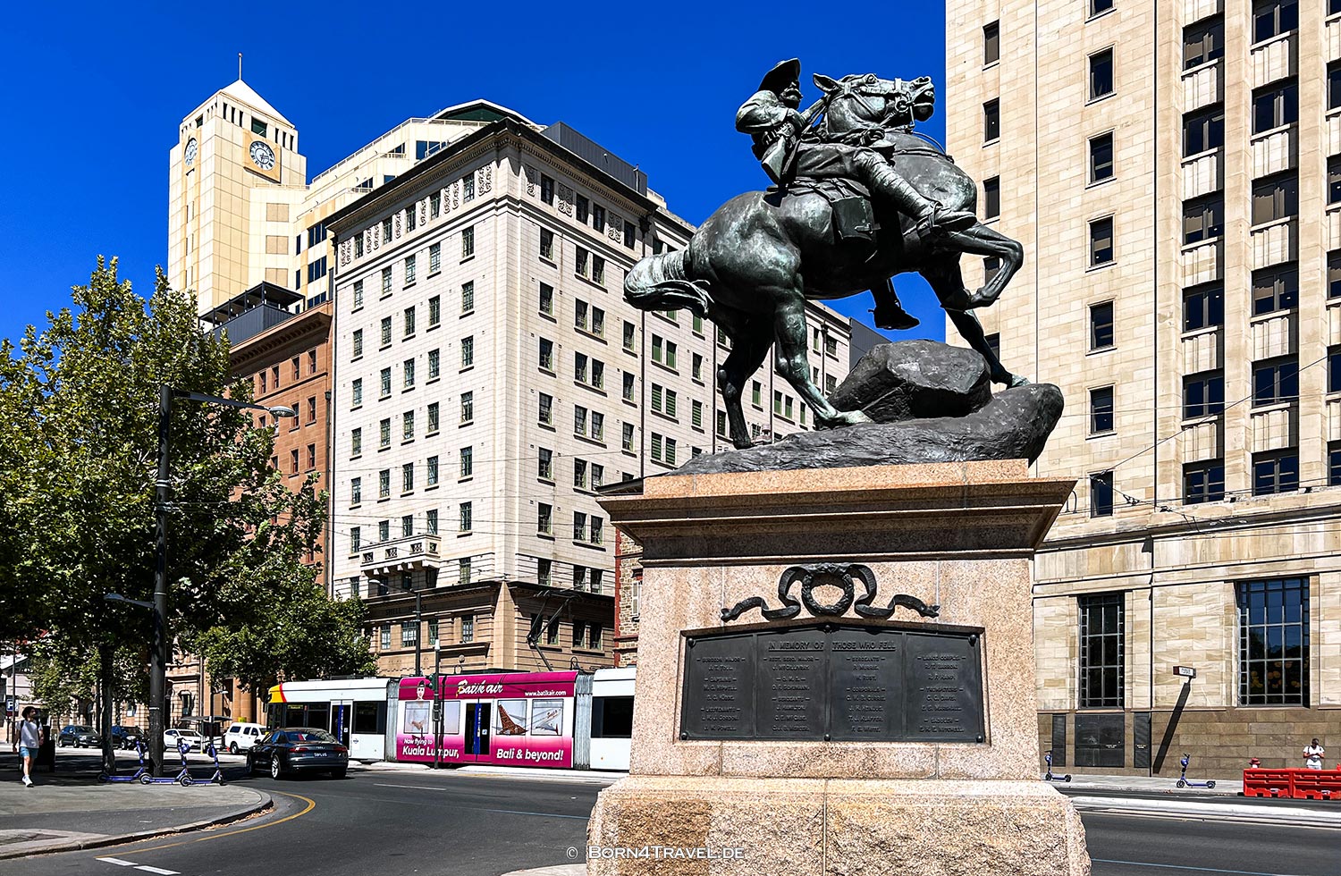 North Terrace - Adelaide,South Australia,born4travel.de North Terrace - Adelaide,South Australia,born4travel.de