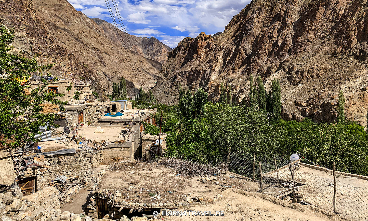 Dah, Daa, Dha im Aryan Valley,Indus River,Ladakh,Himalaya,Indien,born4travel.de
