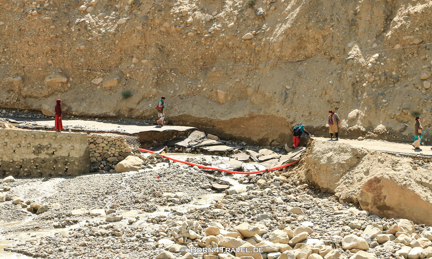 Achinathang, Aryan Valley,Ladakh,Himalaya,Indien,born4travel.de Achinathang, Aryan Valley,Ladakh,Himalaya,Indien,born4travel.de