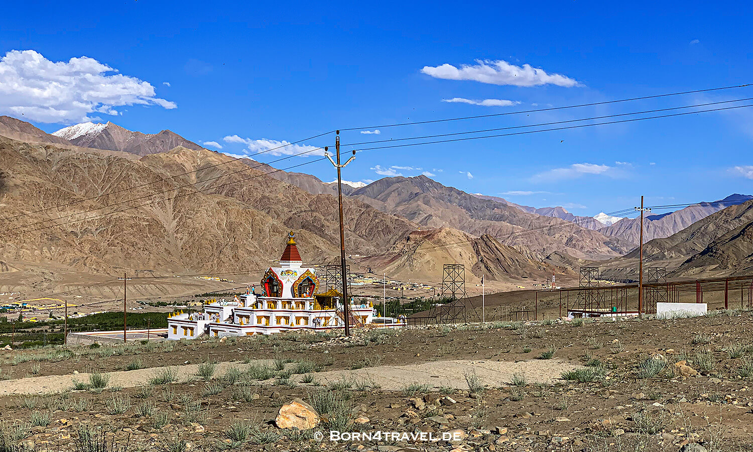 Wunderschöner Anfahrtsweg zur Hemis Monastery - Gompa, Ladakh, Himalaya, Indien,born4travel.de Wunderschöner Anfahrtsweg zur Hemis Monastery - Gompa, Ladakh, Himalaya, Indien,born4travel.de