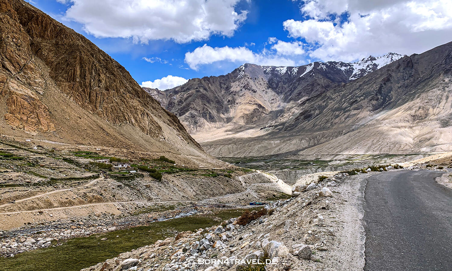 Khardung La,From Leh to Nubra Valley,Ladakh,Himalaya,Indien,born4travel.de