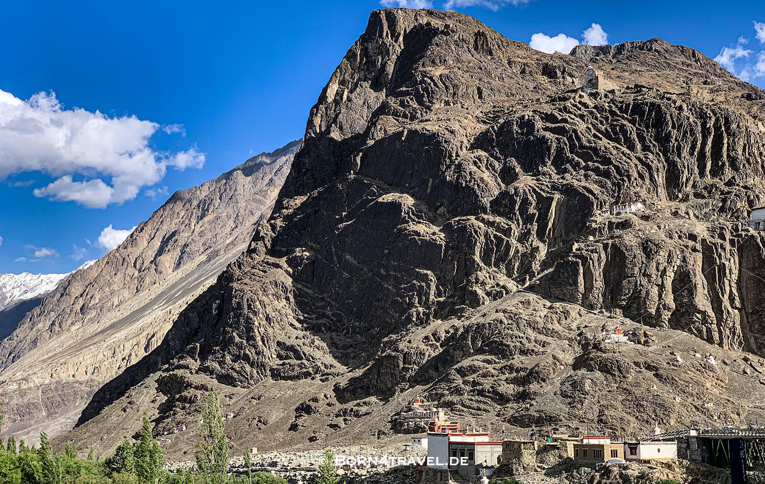 Hundar Gompa & Mani Wall,Nubra Valley,Ladakh,Himalaya,Indien,born4travel.de