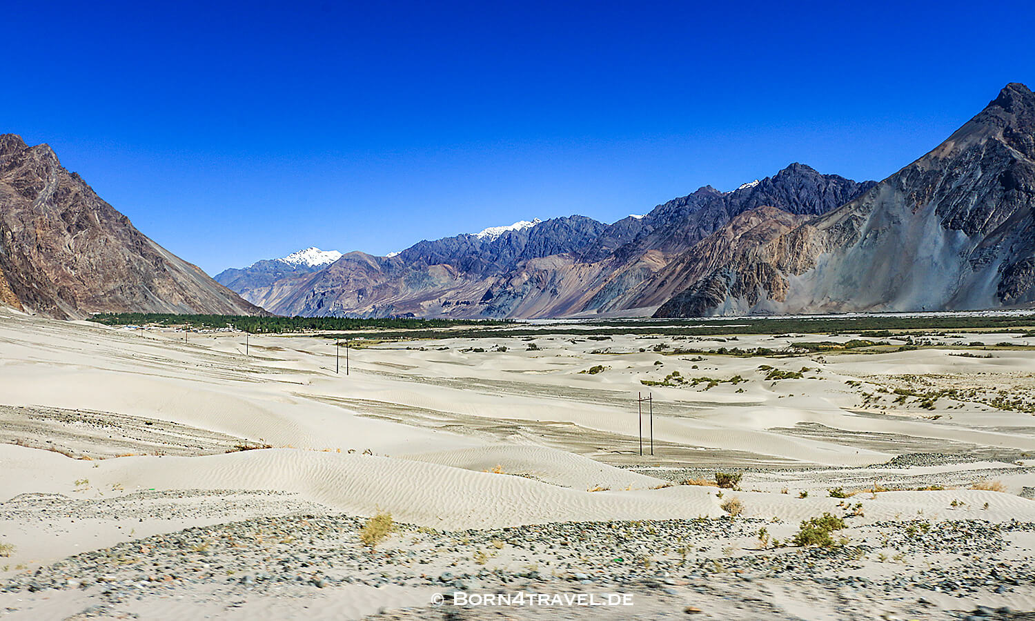 Nubra Shyok Valley at Work in Ladakh,Indien,born4travel.de Nubra Shyok Valley in Ladakh,Indien,born4travel.de
