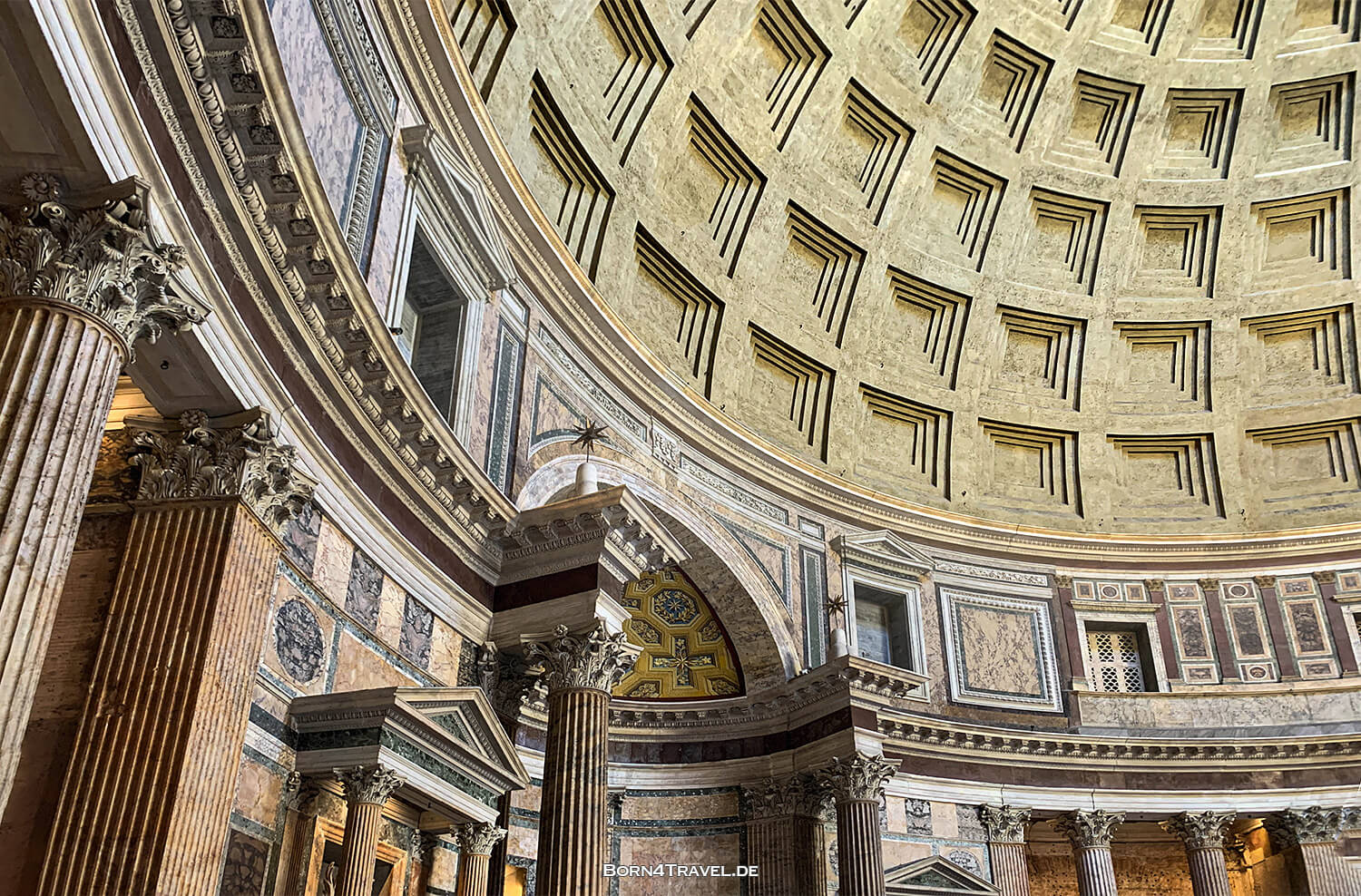 Pantheon in Rom,Reisebericht Italien,born4travel.de Pantheon in Rom,Reisebericht Italien,born4travel.de