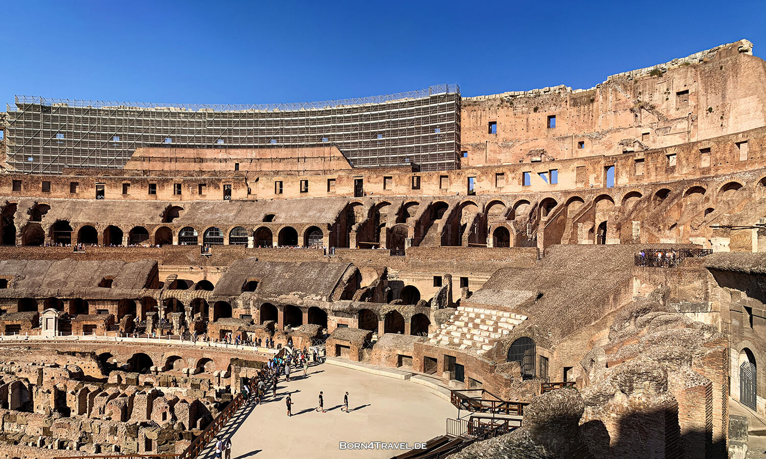 Kolosseum in Rom,Reisebericht Italien,born4travel.de Kolosseum in Rom,Reisebericht Italien,born4travel.de