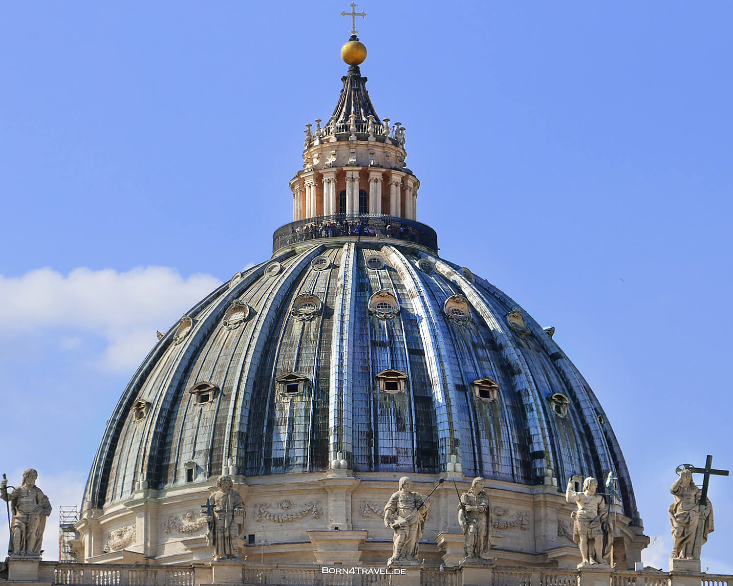 Petersdom & Petersplatz in Rom,Reisebericht Italien,born4travel.de Petersdom & Petersplatz in Rom,Reisebericht Italien,born4travel.de