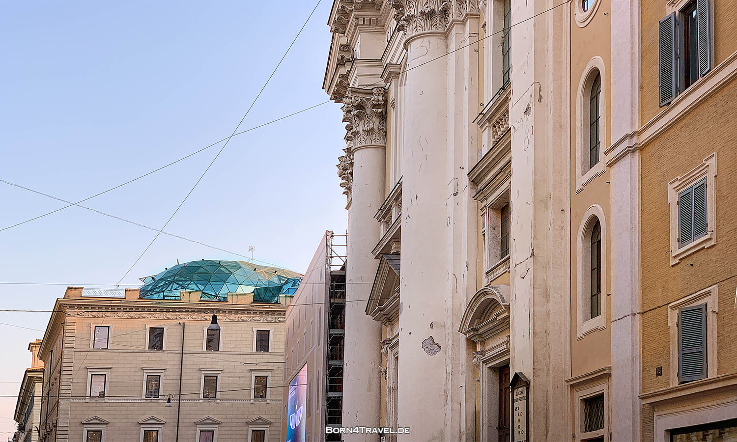 Santi Ambrogio e Carlo in Rom,Reisebericht Italien,born4travel.de Santi Ambrogio e Carlo in Rom,Reisebericht Italien,born4travel.de