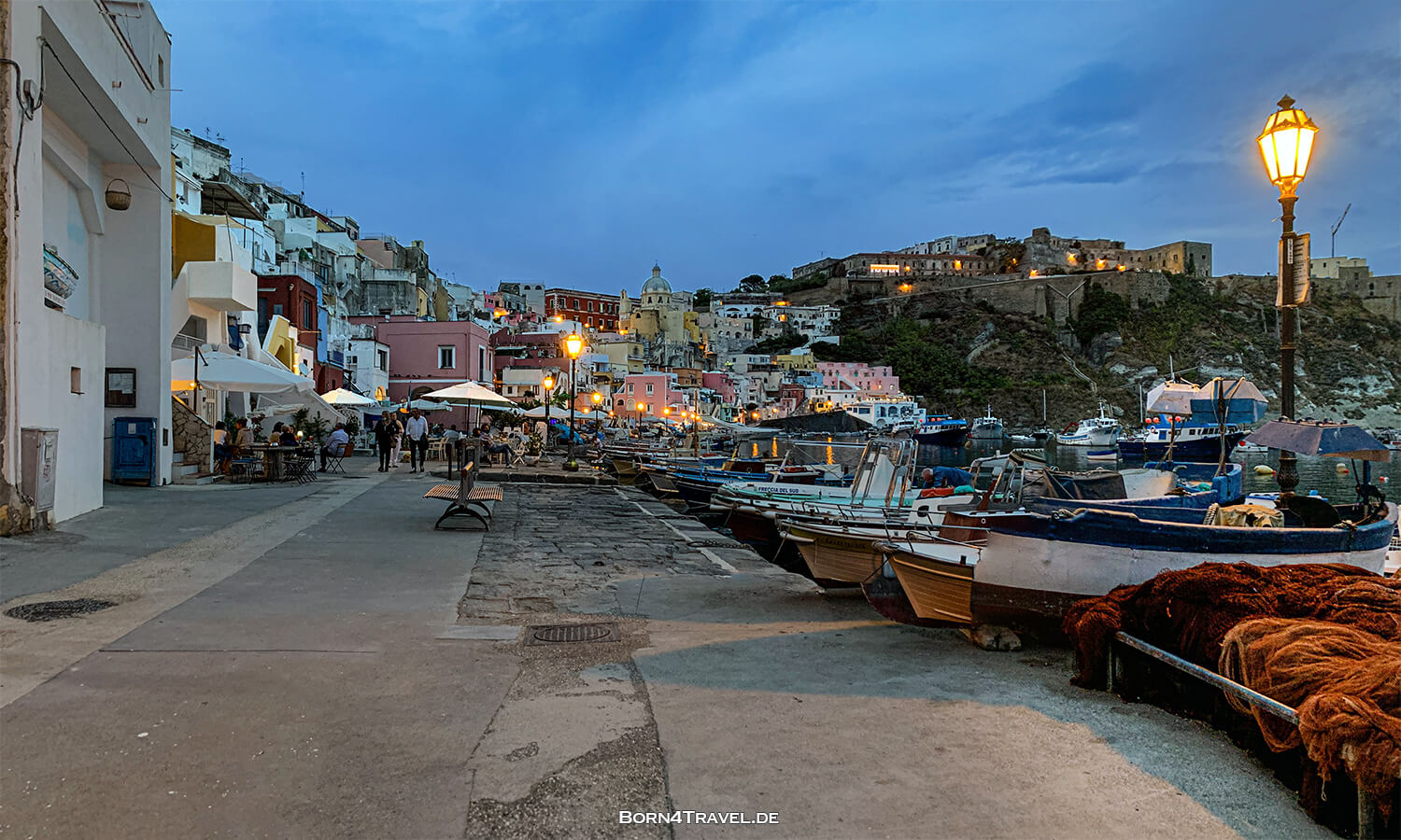 Marina Corricella auf Procida,Reisebericht Italien,born4travel.de