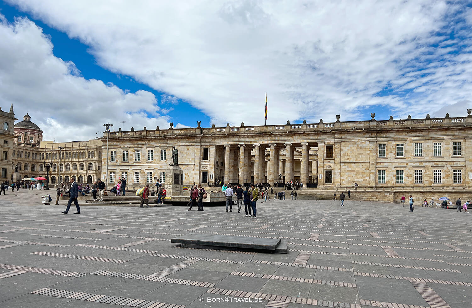 Plaza Bolivar,Bogotá,Kolumbien,born4travel.de