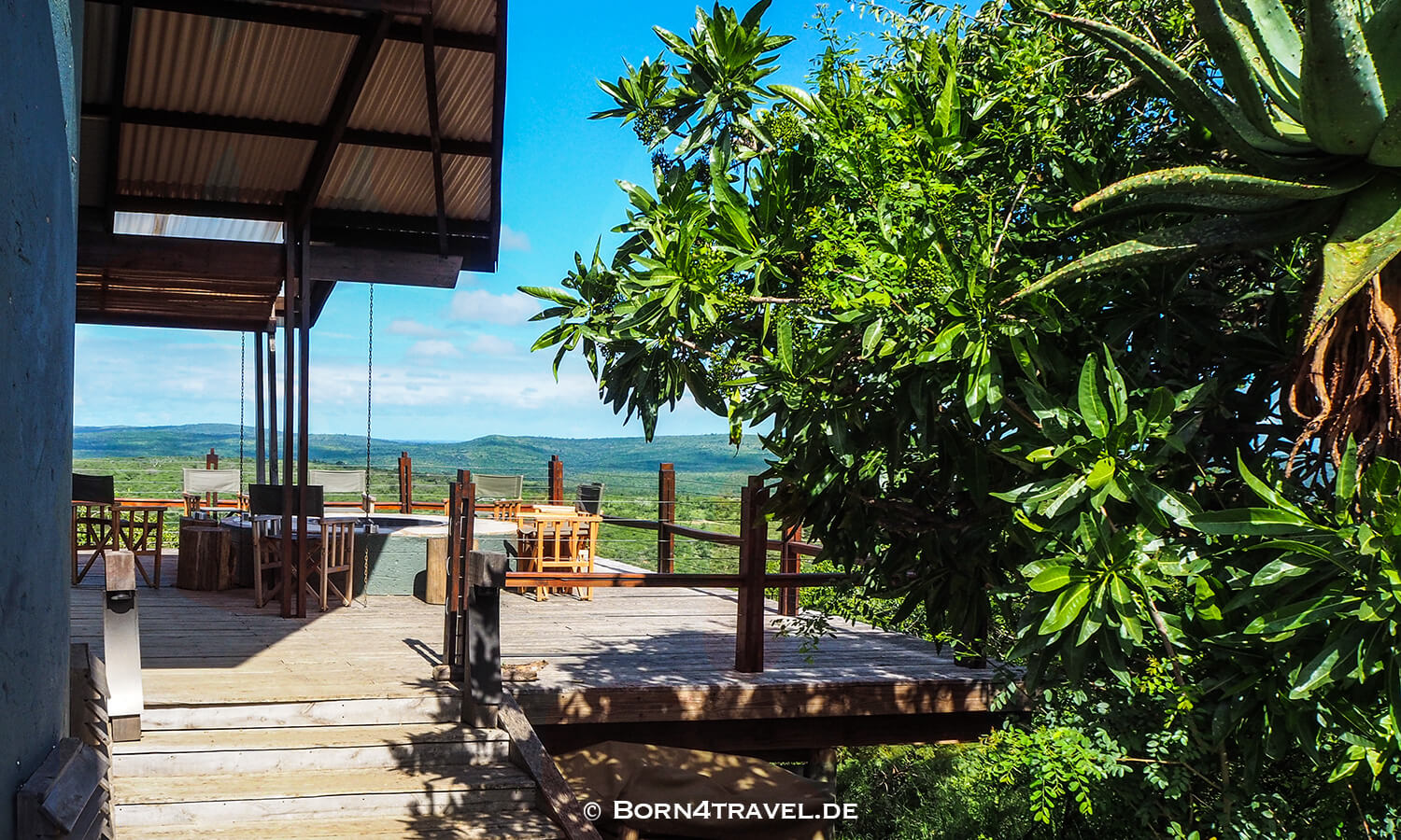 rhino_ridhe_safari_lodge,Hluhluwe Imfolozi, Kwazulu Natal,Südafrika,born4travel.de rhino_ridhe_safari_lodge,Hluhluwe Imfolozi, Kwazulu Natal,Südafrika,born4travel.de