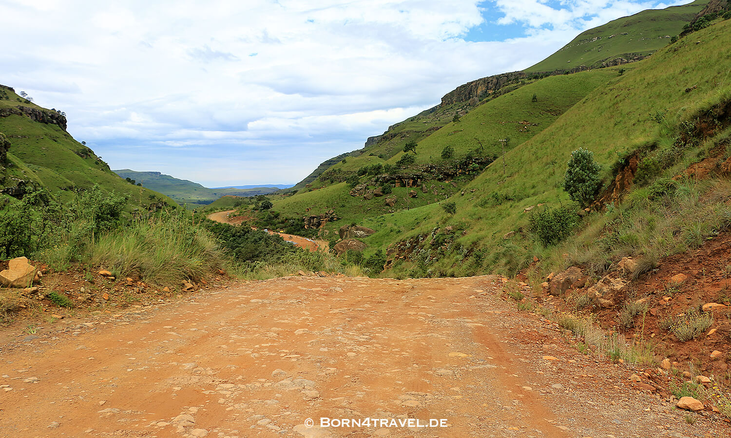 Unterwegs nach Lesotho auf dem Sani Pass,KwaZulu Natal,Südafrika,born4travel.de Unterwegs nach Lesotho auf dem Sani Pass,KwaZulu Natal,Südafrika,born4travel.de