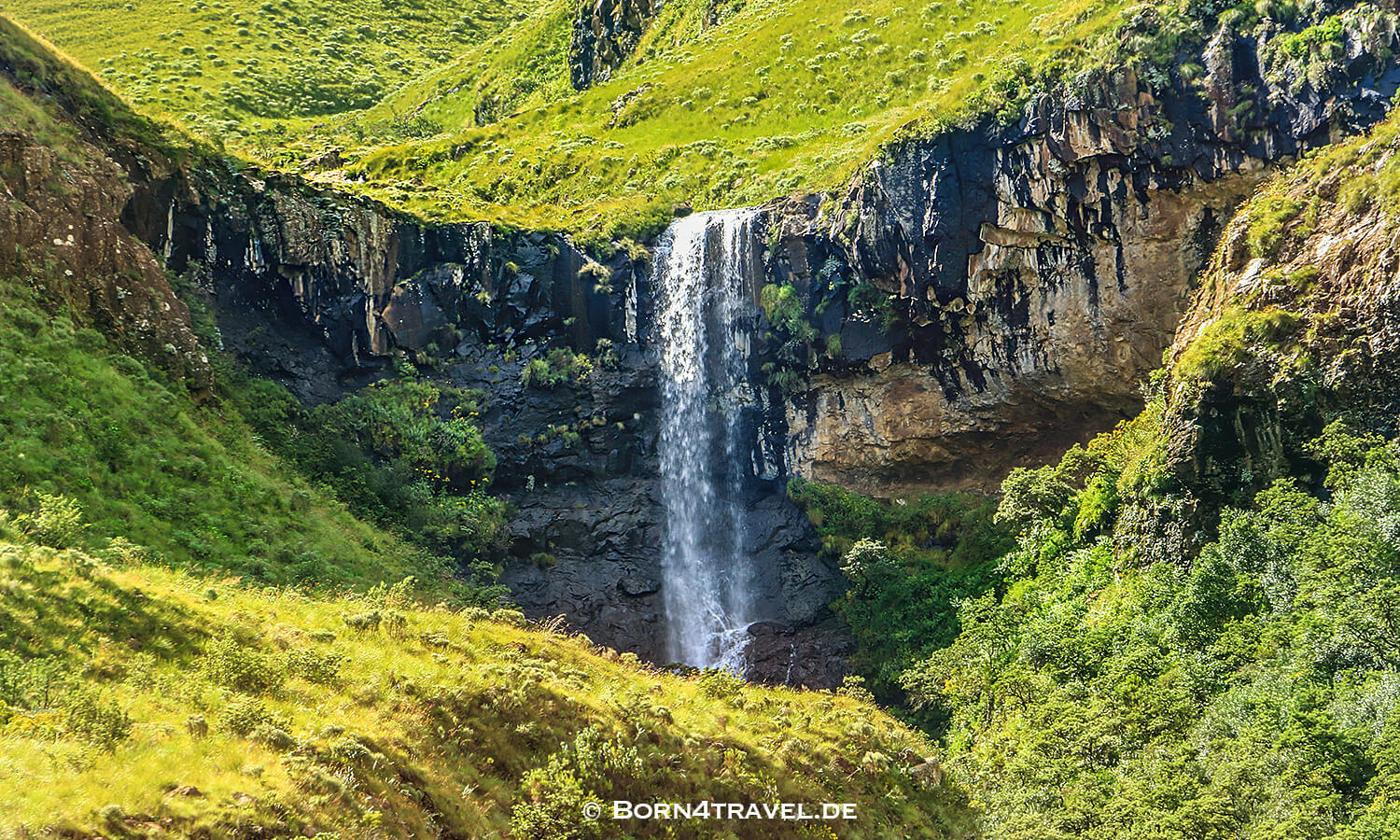 Mkhomazi Wilderness Area,Unterwegs nach Lesotho auf dem Sani Pass,KwaZulu Natal,Südafrika,born4travel.de Mkhomazi Wilderness Area,Unterwegs nach Lesotho auf dem Sani Pass,KwaZulu Natal,Südafrika,born4travel.de