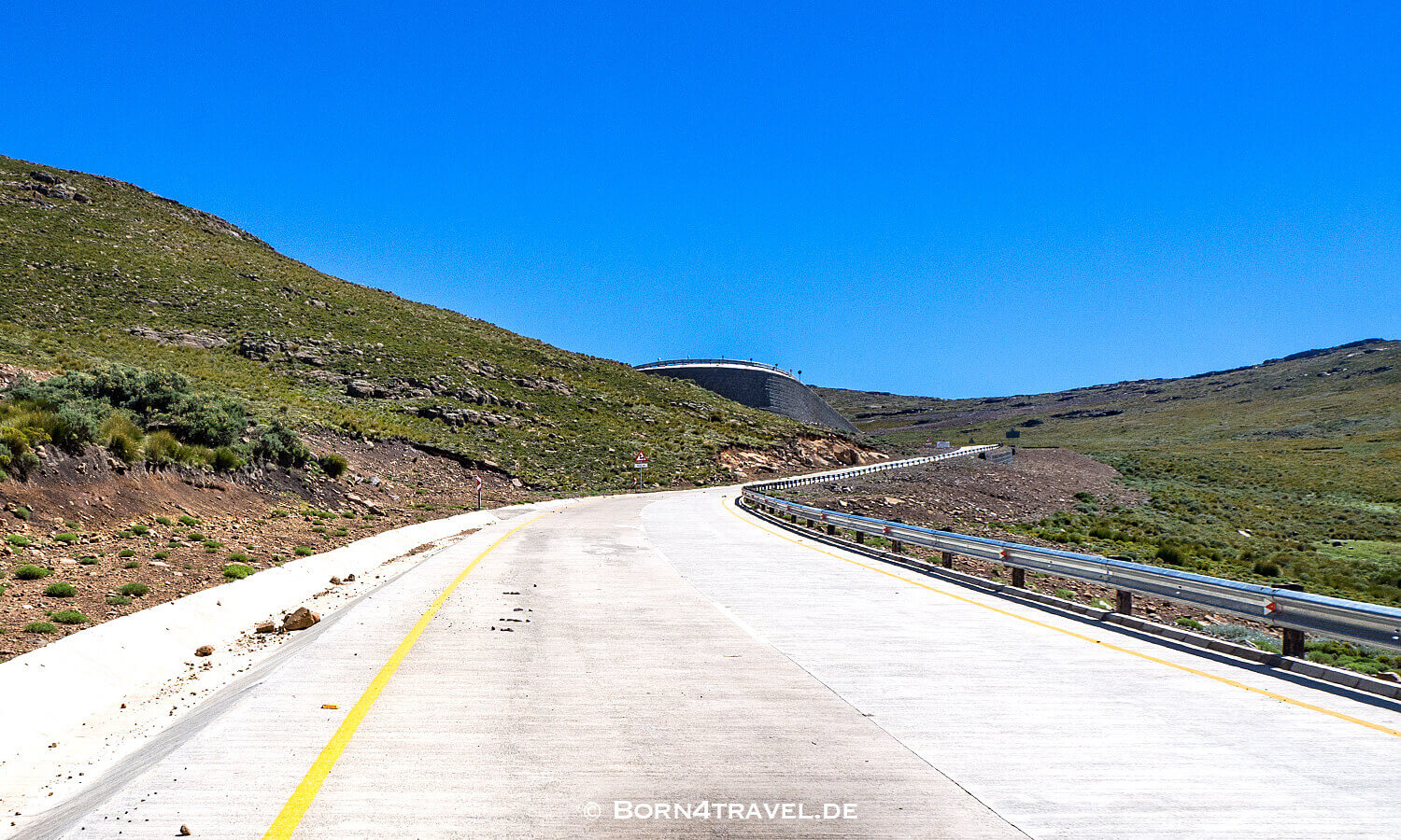 Unterwegs auf der A31 in Lesotho,Mokhotlong,born4travel.de