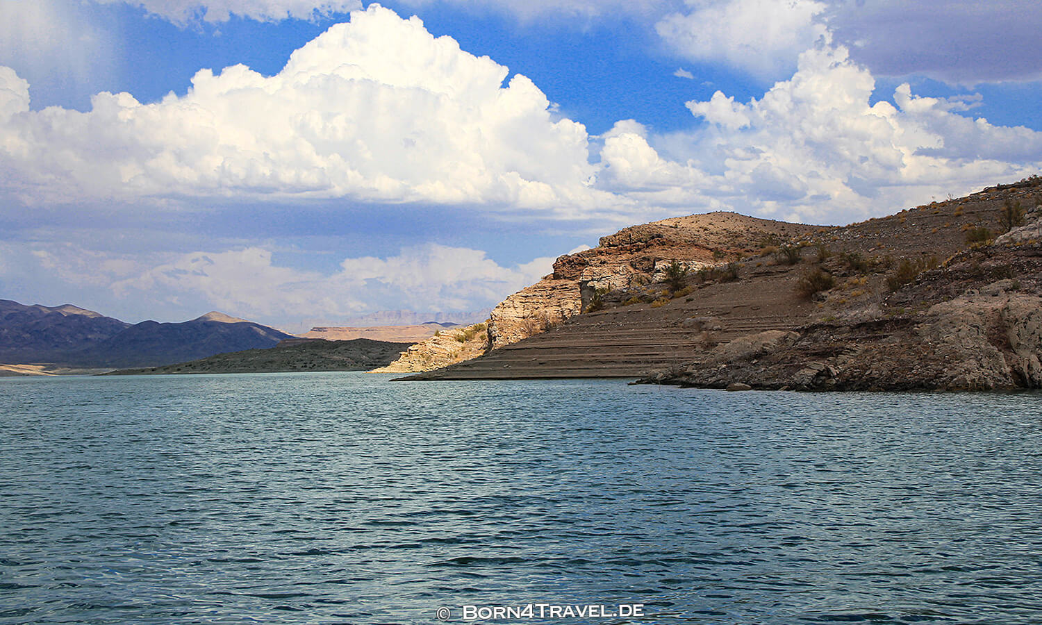 Lake Mead,Temple Bar Marina near Las Vegas,Nevada,USA,born4travel.de