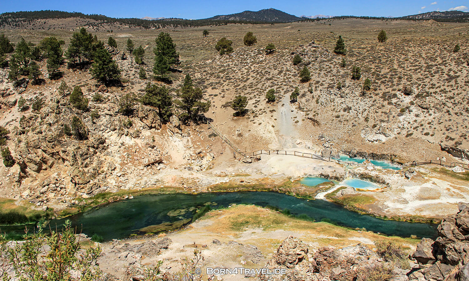 Hot Creek in Long Valley near Mammoth Lakes,California,USA,born4travel.de Hot Creek in Long Valley near Mammoth Lakes,California,USA,born4travel.de