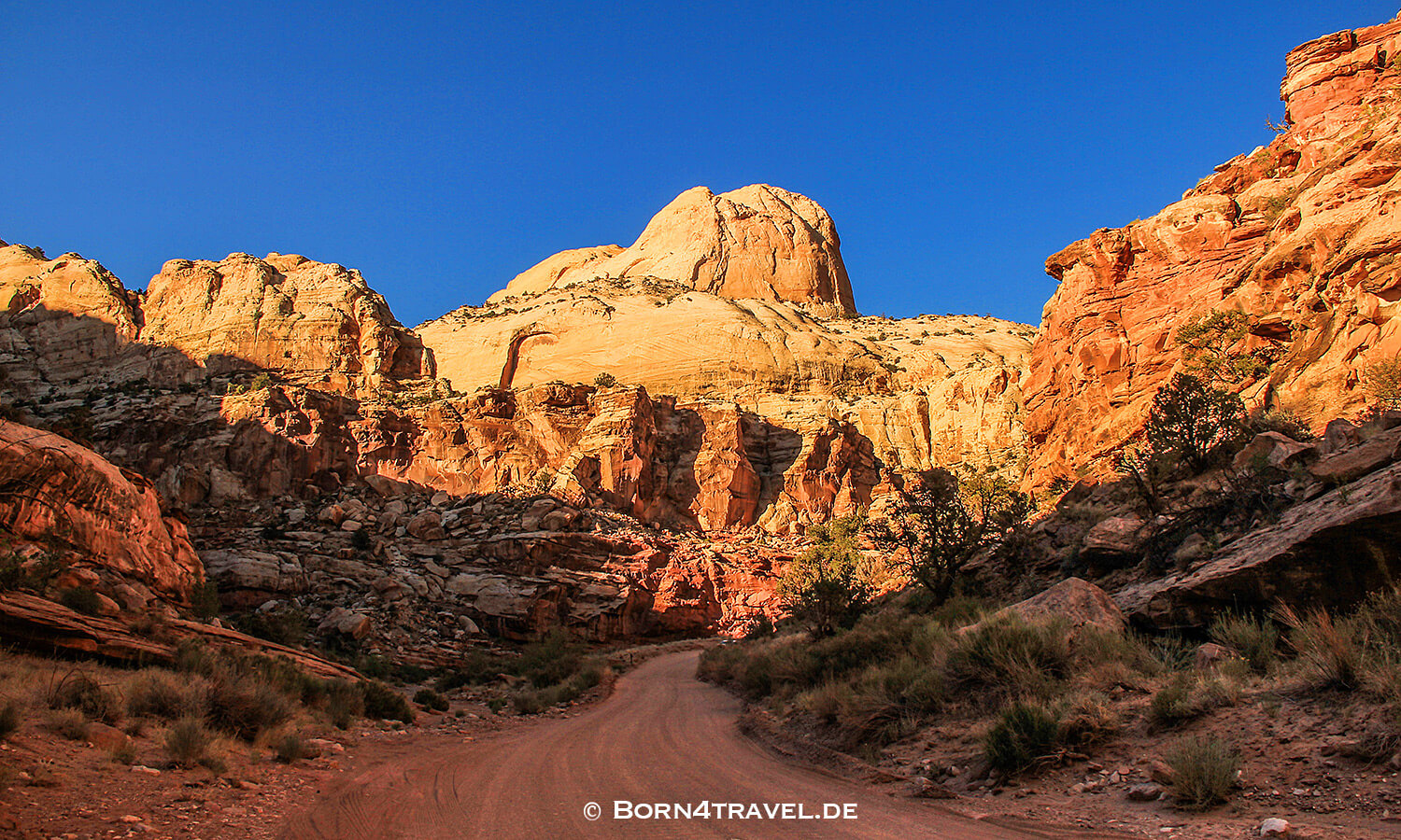 Scenic Drive,Capital Reef National Park,Utah,USA,born4travel.de