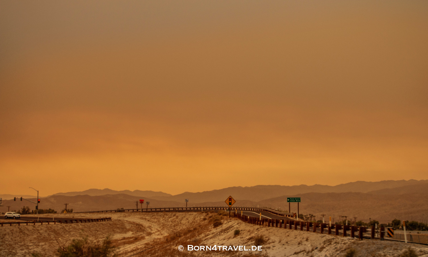 Wildfire in Desert,Rancho Mirage,California,Southwest,USA,born4travel.de Wildfire in Desert,Rancho Mirage,California,Southwest,USA,born4travel.de