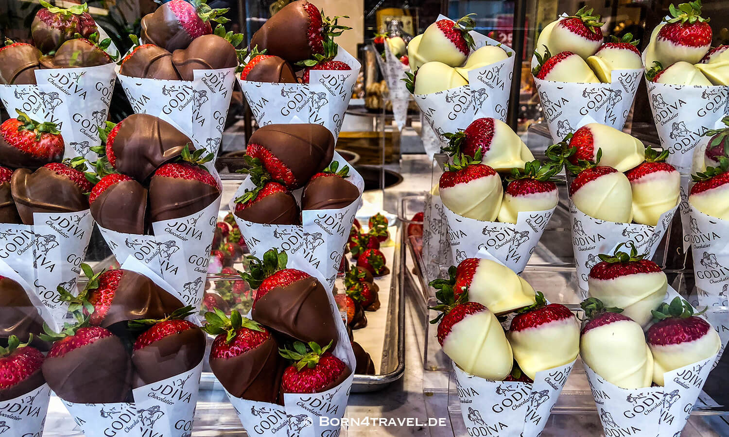 South Coast Plaza Shopping,California,Southwest,USA,born4travel.de South Coast Plaza Shopping,California,Southwest,USA,born4travel.de