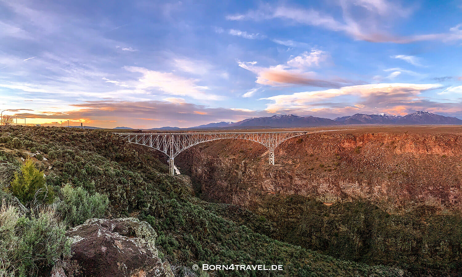Rio Grande Bridge,Taos,New Mexico,USA,born4travel.de