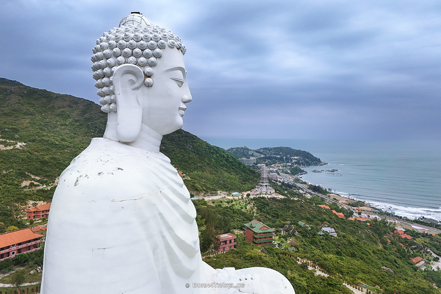 Buddha Statue of Thien Hung Zen Quy Nhơn,Vietnam2025,born4travel.de