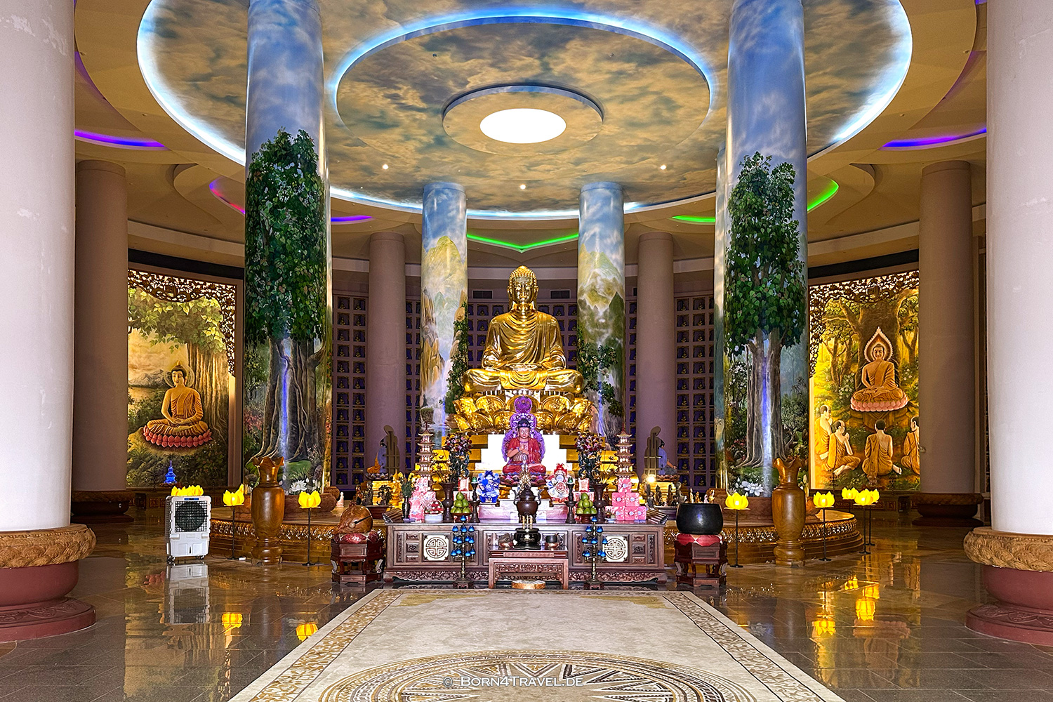 Buddha Statue of Thien Hung Zen Quy Nhơn,Vietnam2025,born4travel.de