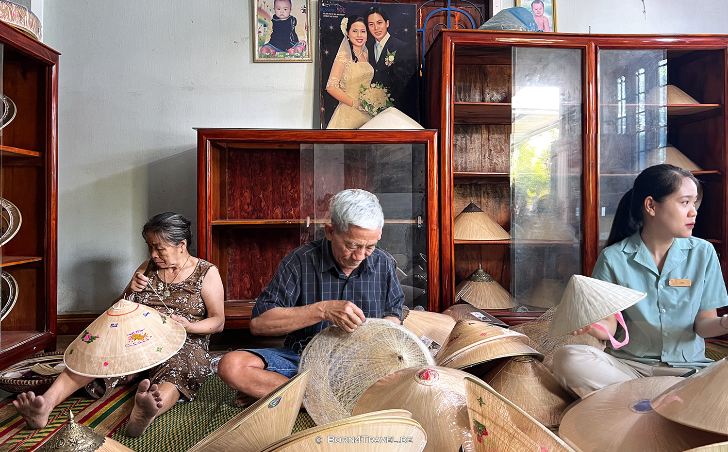 Herstellung Vietnamesischer Hüte in Phù Cát,,Vietnam2025,born4travel.de
