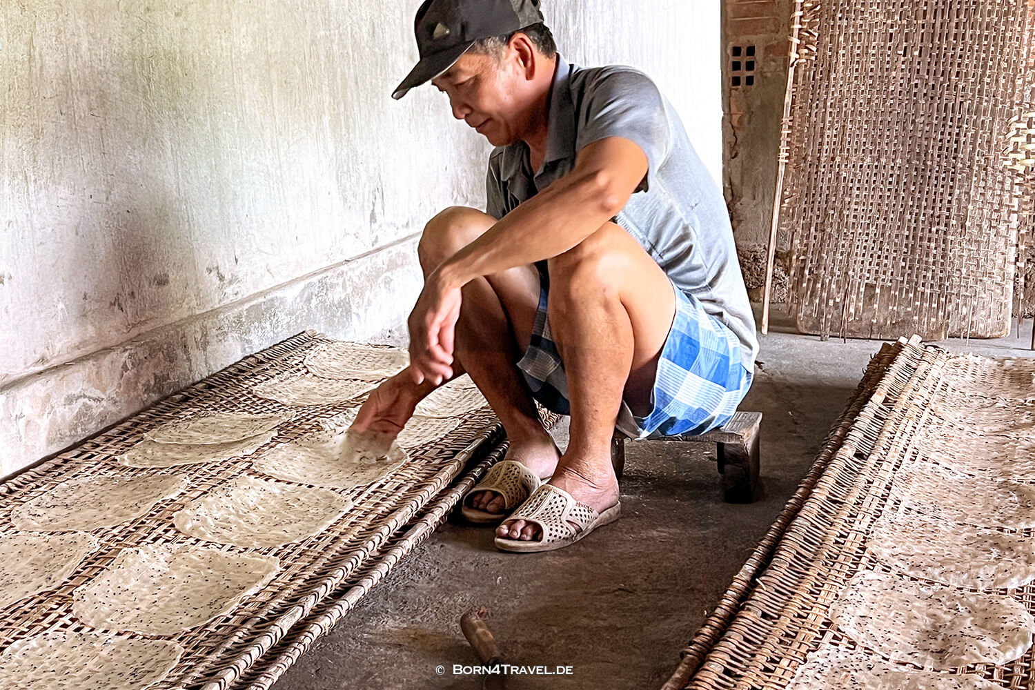 Reispapier-Produktion in Phù Cát,,Vietnam2025,born4travel.de