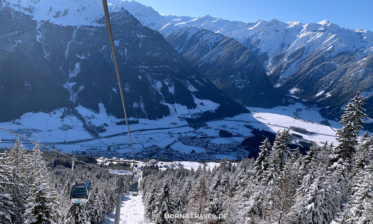 Gondelfahrt zur Wildkogel Arena,Neukirchen am Großvenediger,Österreich,born4travel.de