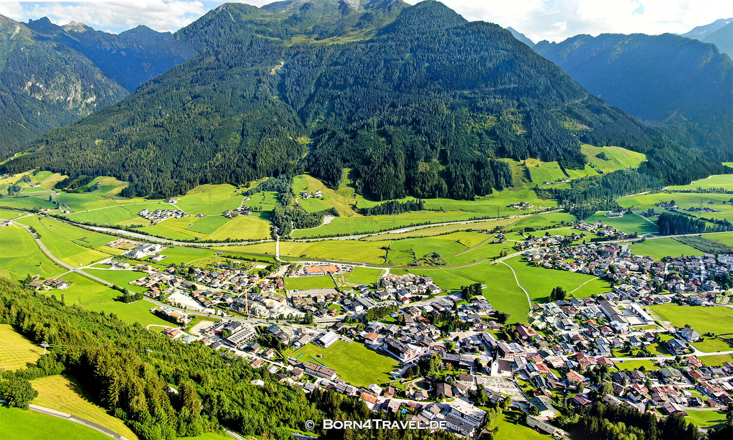 Drohne über Neukirchen am Großvenediger,Österreich,born4travel.de