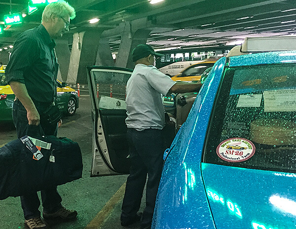 bangkok airport taxi, born4travel.de