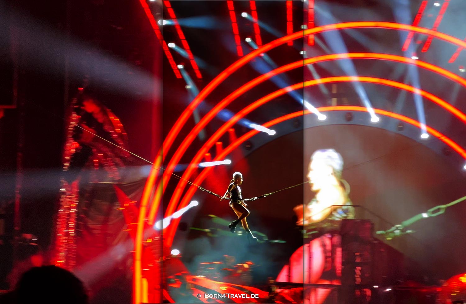P!nk - Summer Carnival, Marvel Stadium in Melbourne,Victoria,born4travel.de