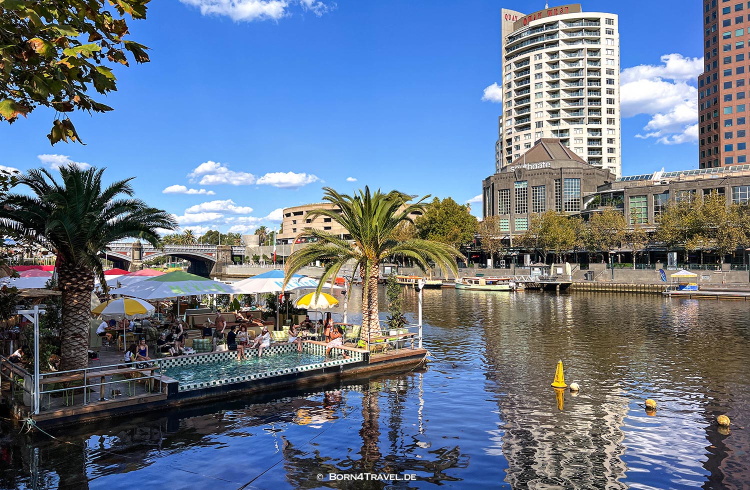 Afloat Melbourne Arbory Bar & Eatery, Victoria,born4travel.de