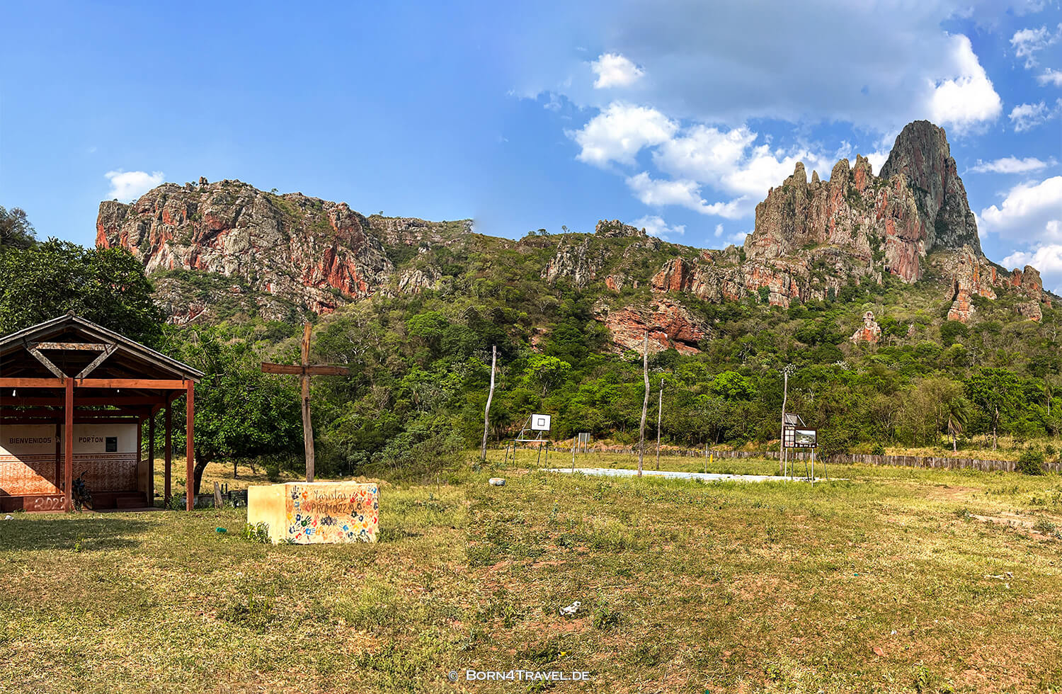 El Portón in Chquitania,Llanos de Chiquitos,Chiquitania,Bolivien,born4travel.de El Portón in Chquitania,Llanos de Chiquitos,Chiquitania,Bolivien,born4travel.de