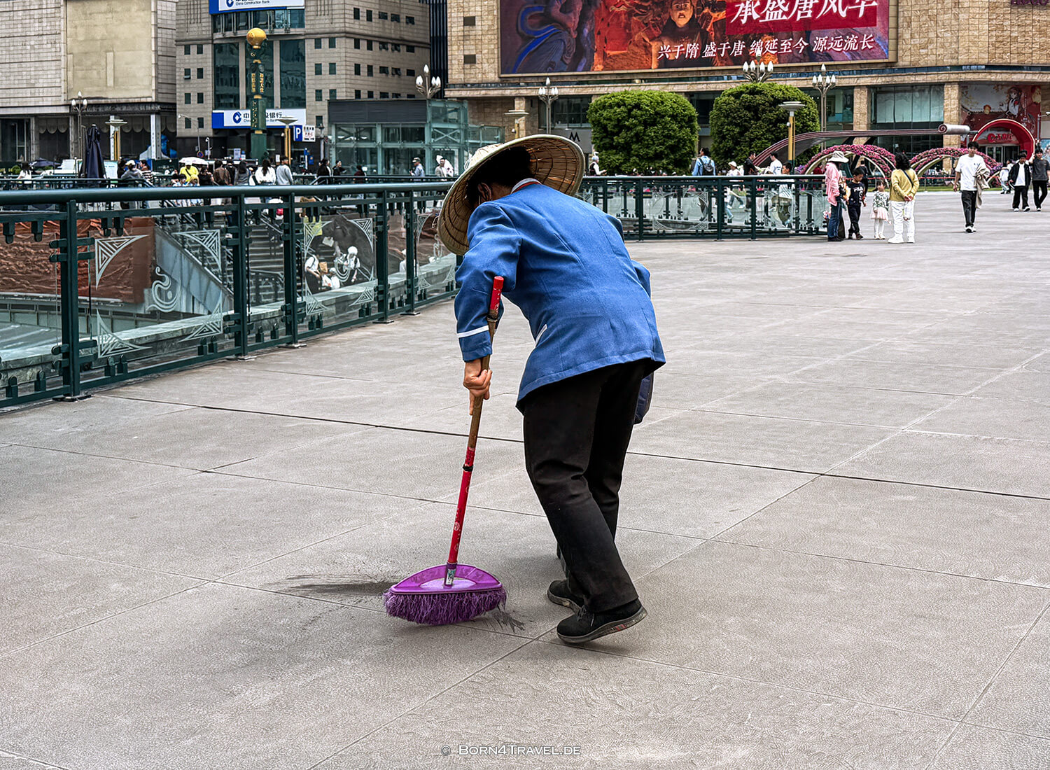 Tianfu Square,Chengdu,Sichuan,China2026,born4travel.de Tianfu Square,Chengdu,Sichuan,China2026,born4travel.de