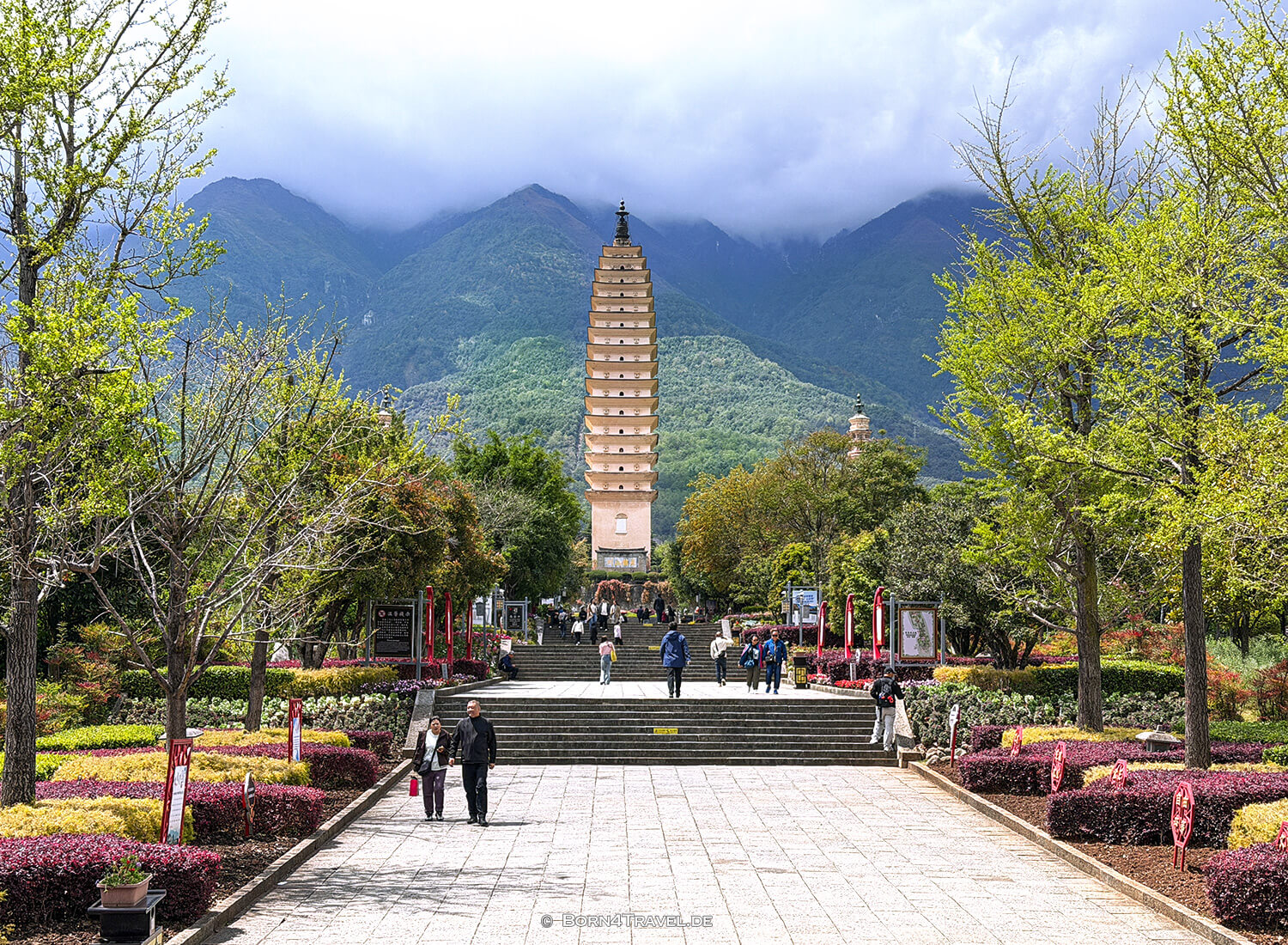 Three Pagodas of Chongsheng Temple,Dali,Yunnan,China2026,born4travel.de Three Pagodas of Chongsheng Temple,Dali,Yunnan,China2026,born4travel.de