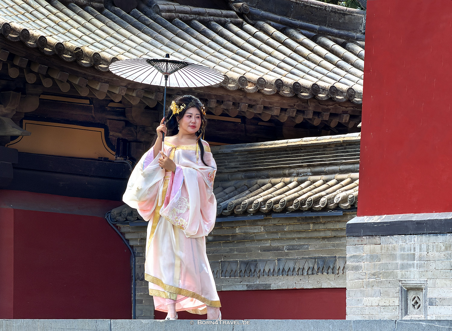 Hanfu,Huayan Tempel,Datong,China2026,born4travel.de Hanfu,Huayan Tempel,Datong,China2026,born4travel.de