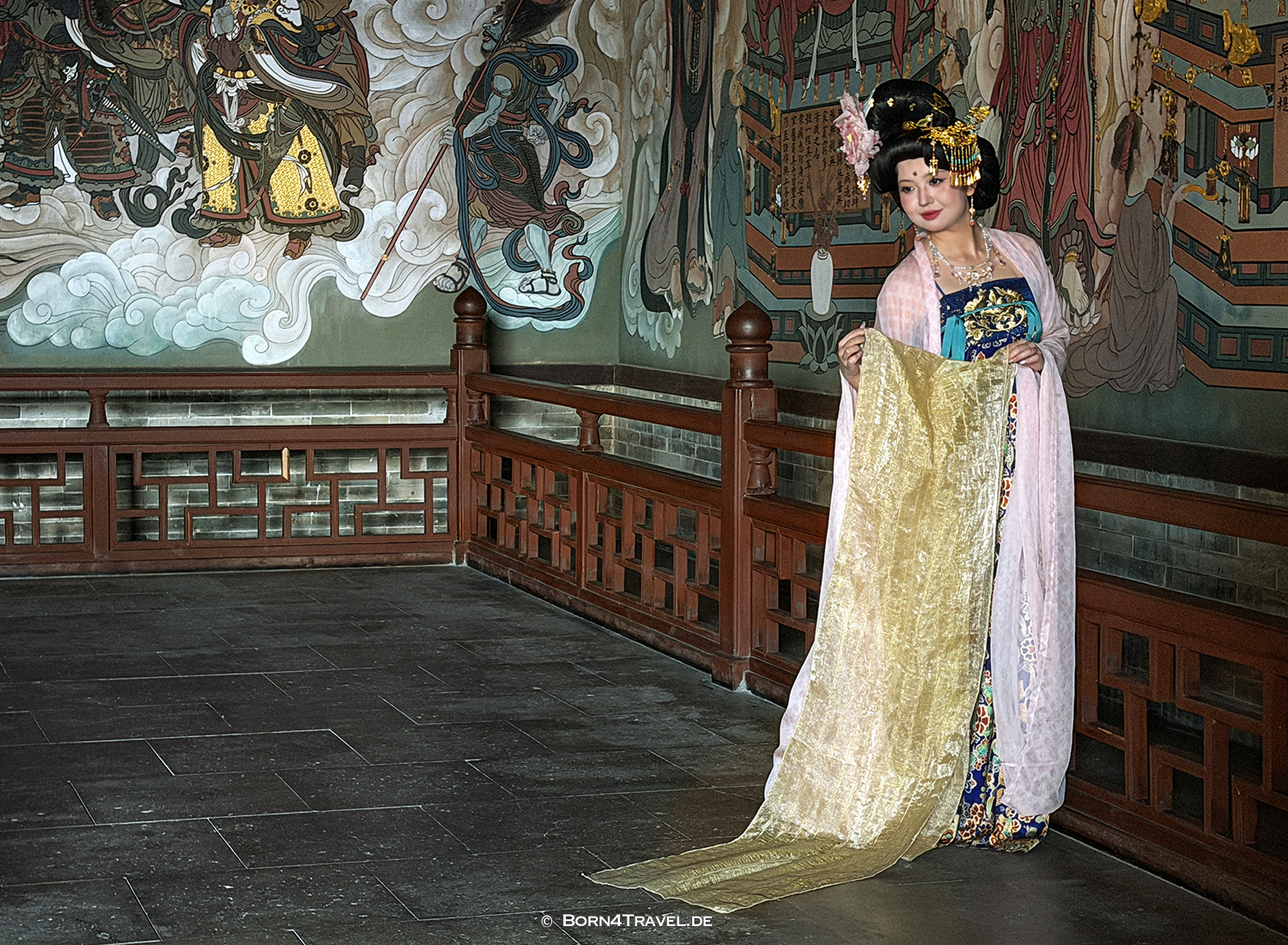 Hanfu,Huayan Tempel,Datong,China2026,born4travel.de Hanfu,Huayan Tempel,Datong,China2026,born4travel.de