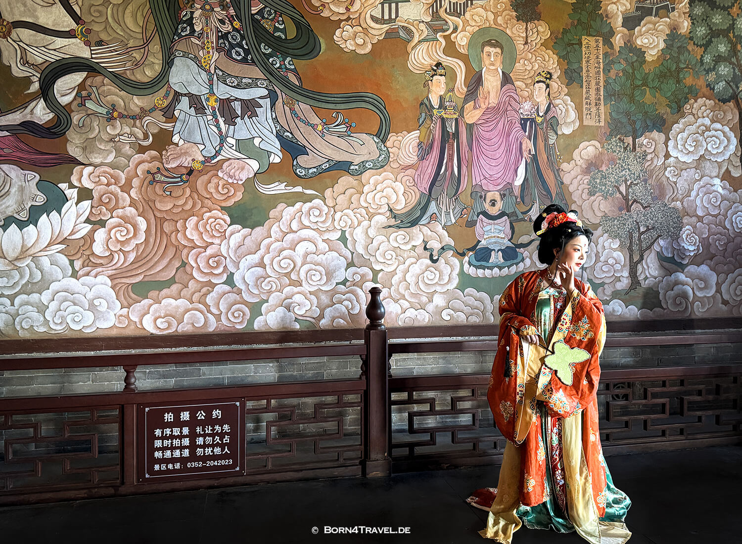Hanfu,Huayan Tempel,Datong,China2026,born4travel.de Hanfu,Huayan Tempel,Datong,China2026,born4travel.de