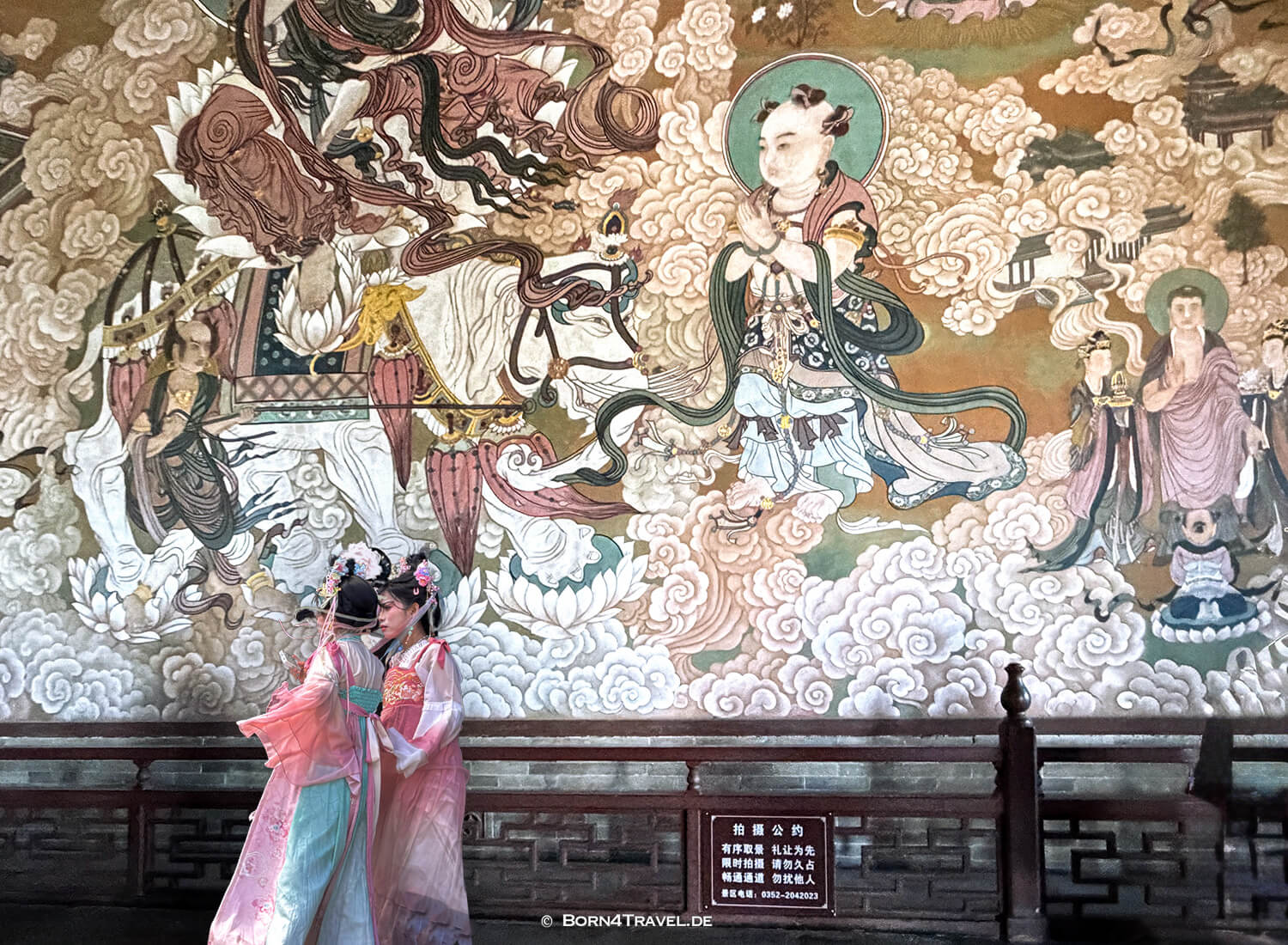 Hanfu,Huayan Tempel,Datong,China2026,born4travel.de Hanfu,Huayan Tempel,Datong,China2026,born4travel.de