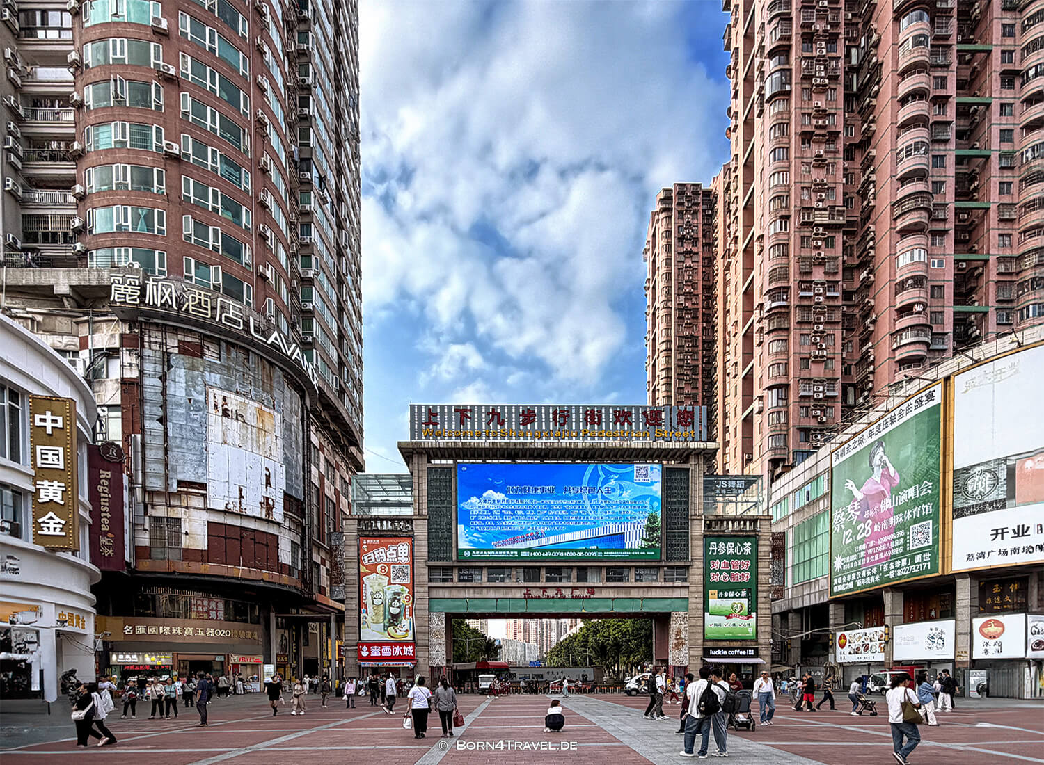 Shangxiajiu-Fußgängerzone,Guangzhou,China2026,born4travel.de Shangxiajiu-Fußgängerzone,Guangzhou,China2026,born4travel.de