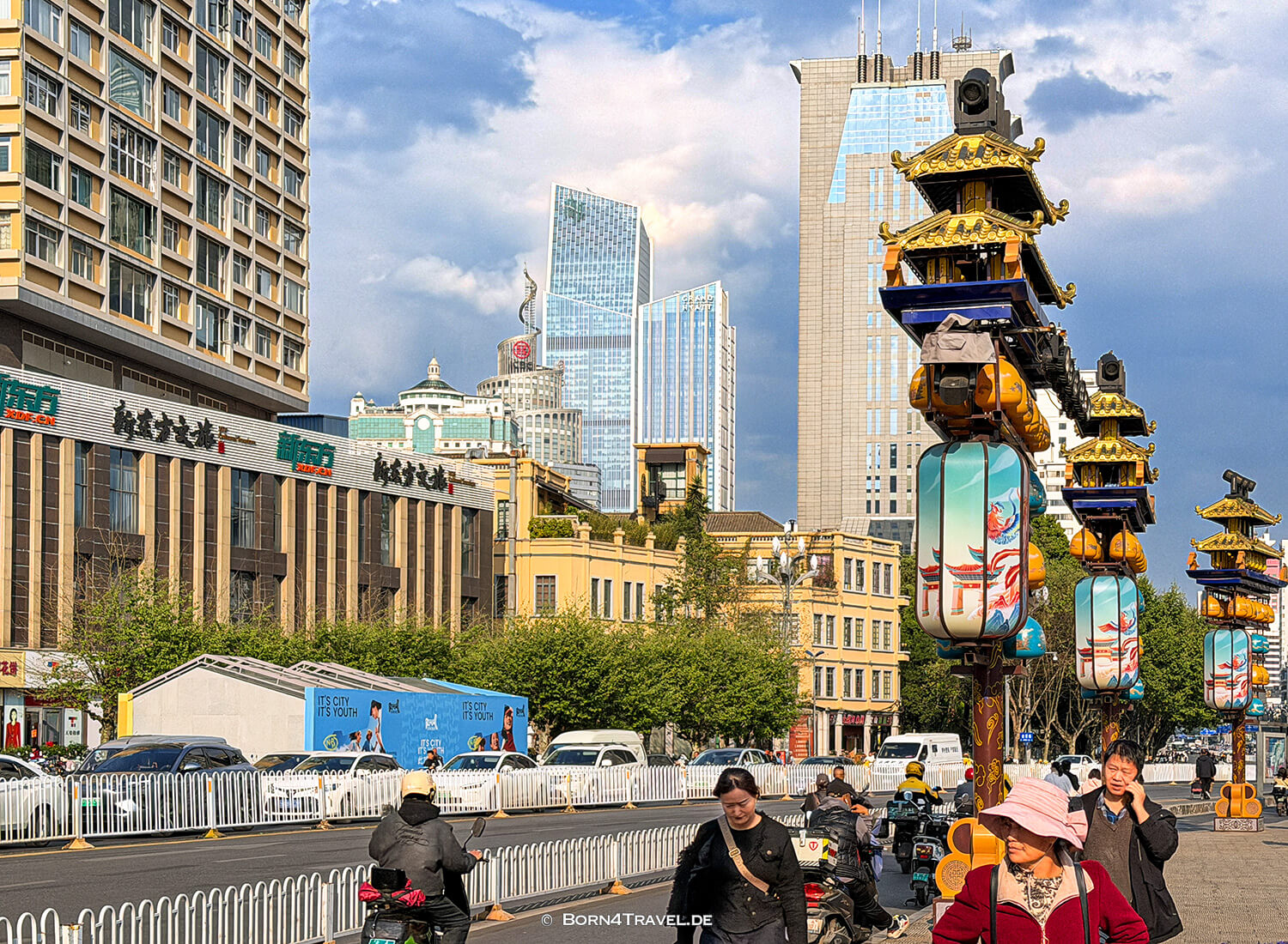 Jingbi Road,Kunming,Yunnan,China2026,born4travel.de Jingbi Road,Kunming,Yunnan,China2026,born4travel.de